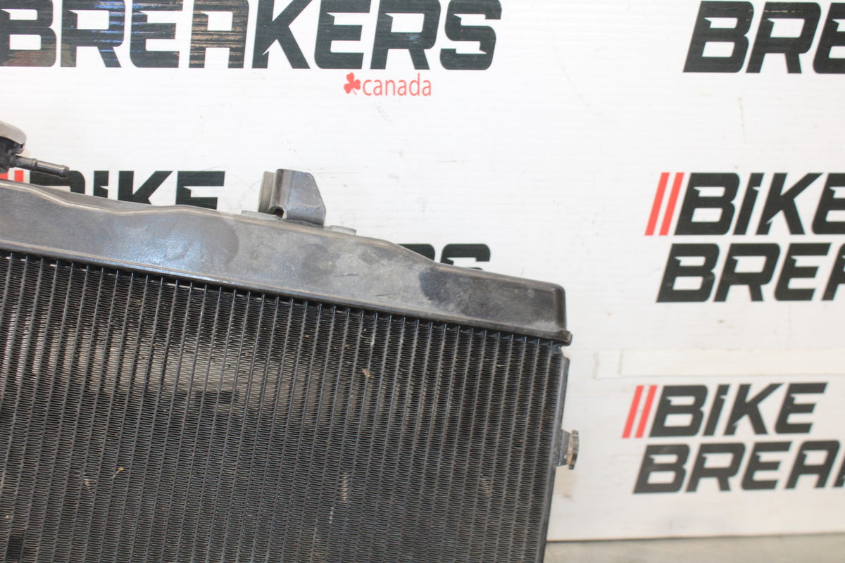 23-24 YAMAHA MT-07 ENGINE RADIATOR MOTOR COOLER COOLING RADIATER BB927