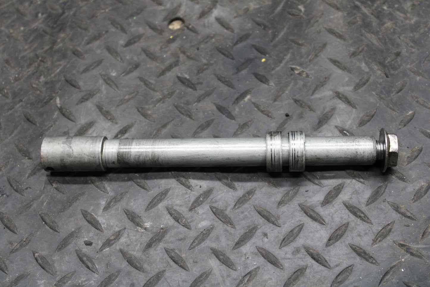 07-08 HONDA CBR600RR FRONT WHEEL RIM AXLE PIVOT BOLT BB224