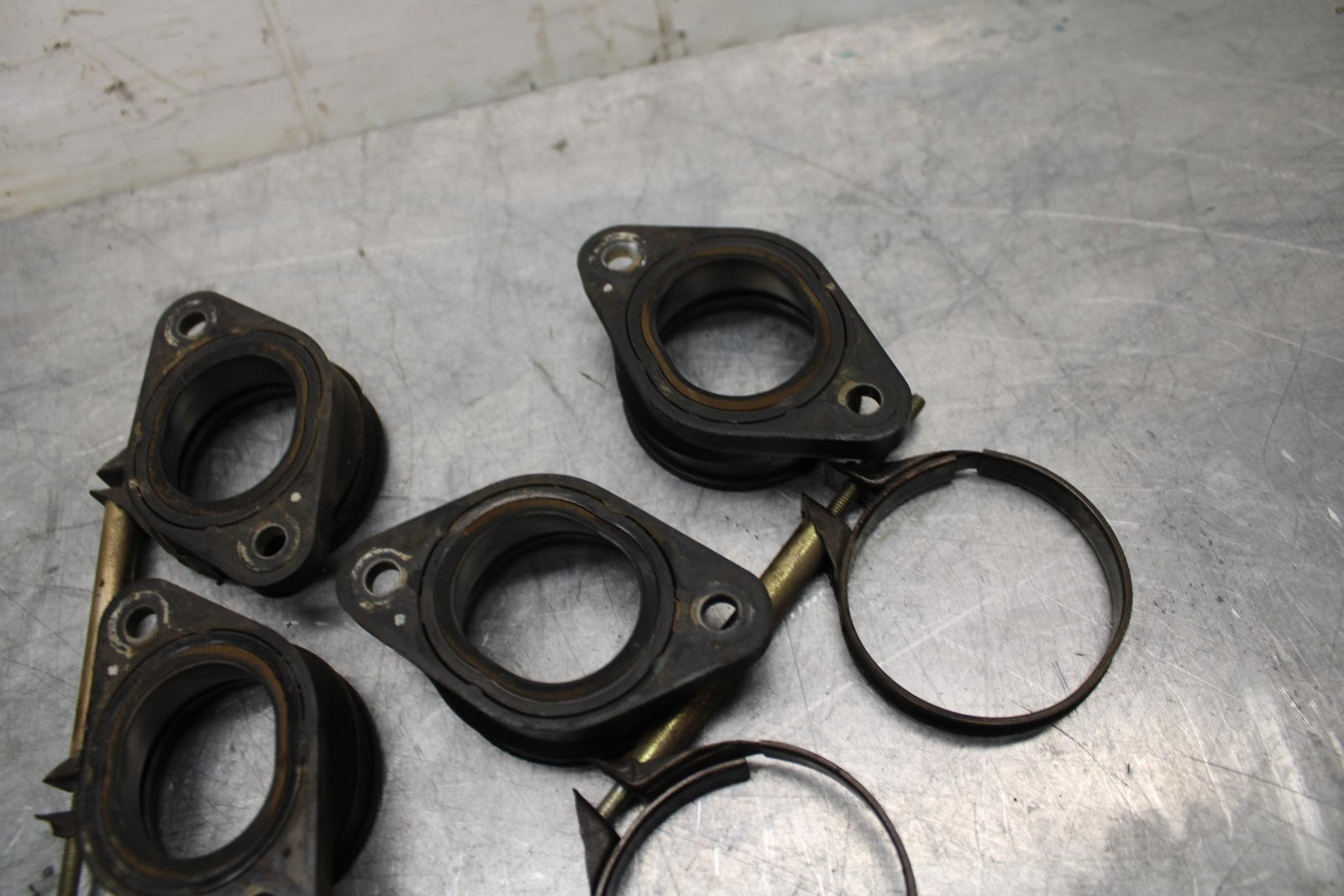04-05 SUZUKI GSXR600 INTAKE MANIFOLD BB329