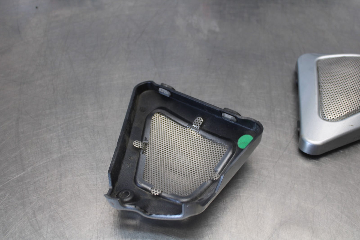 09-17 HARLEY-DAVIDSON V-ROD FRAME COVER COWL SET PAIR BB886