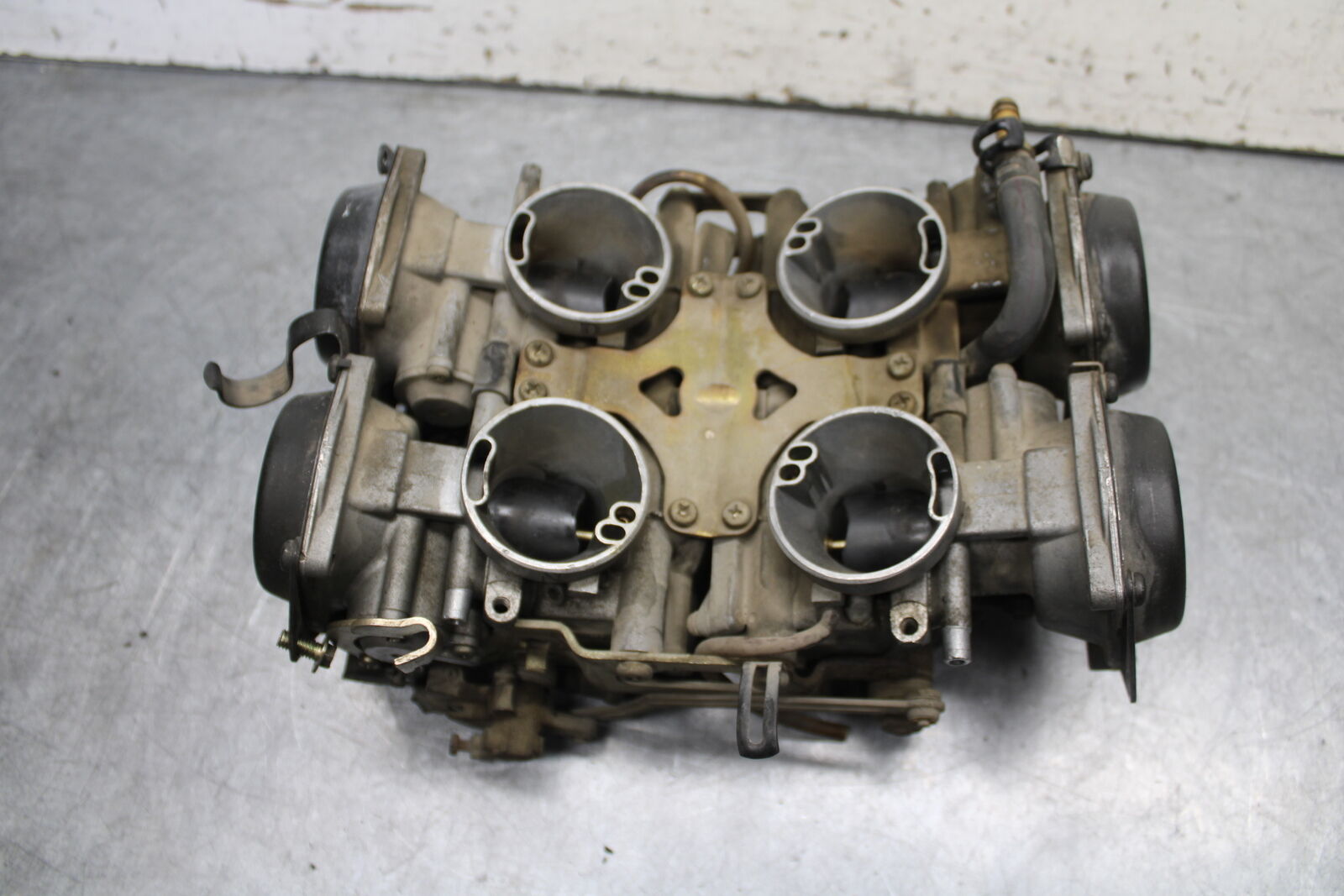 85-86 SUZUKI MADURA 1200 CARB CARBURETOR  BB691