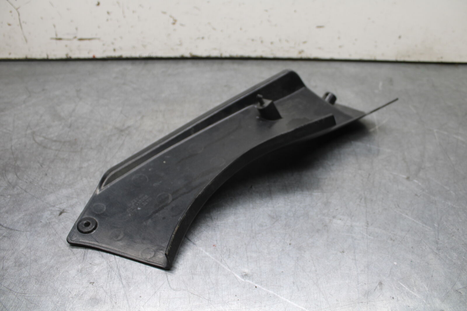 12-17 KAWASAKI ER-6N Z650 RIGHT DUCT COVER BB709