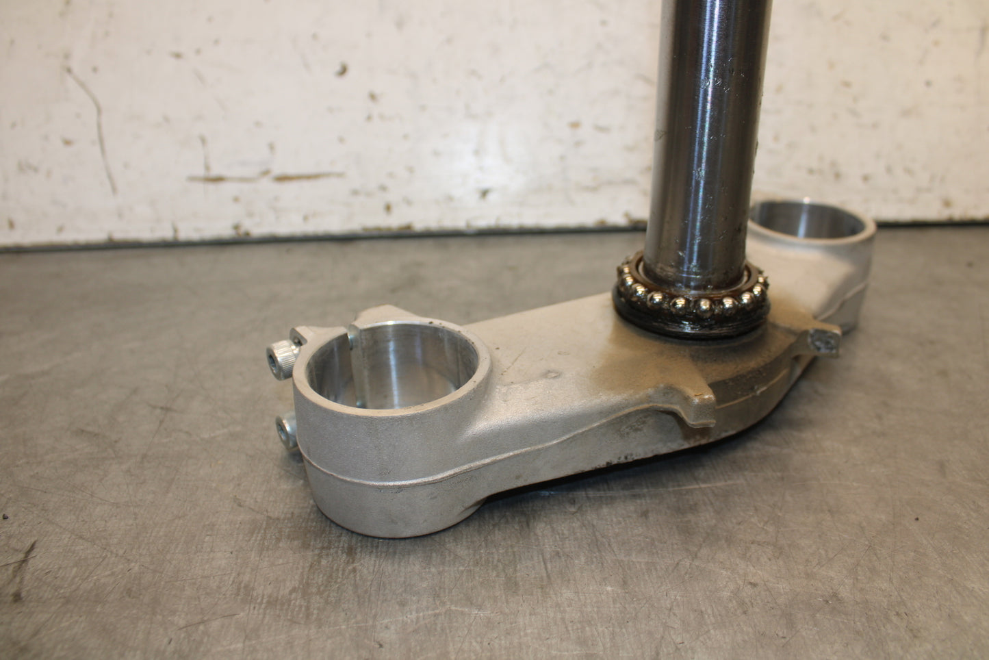 19-23 KAWASAKI NINJA ZX6R FRONT FORKS CLAMP LOWER TRIPLE TREE STEM BB701