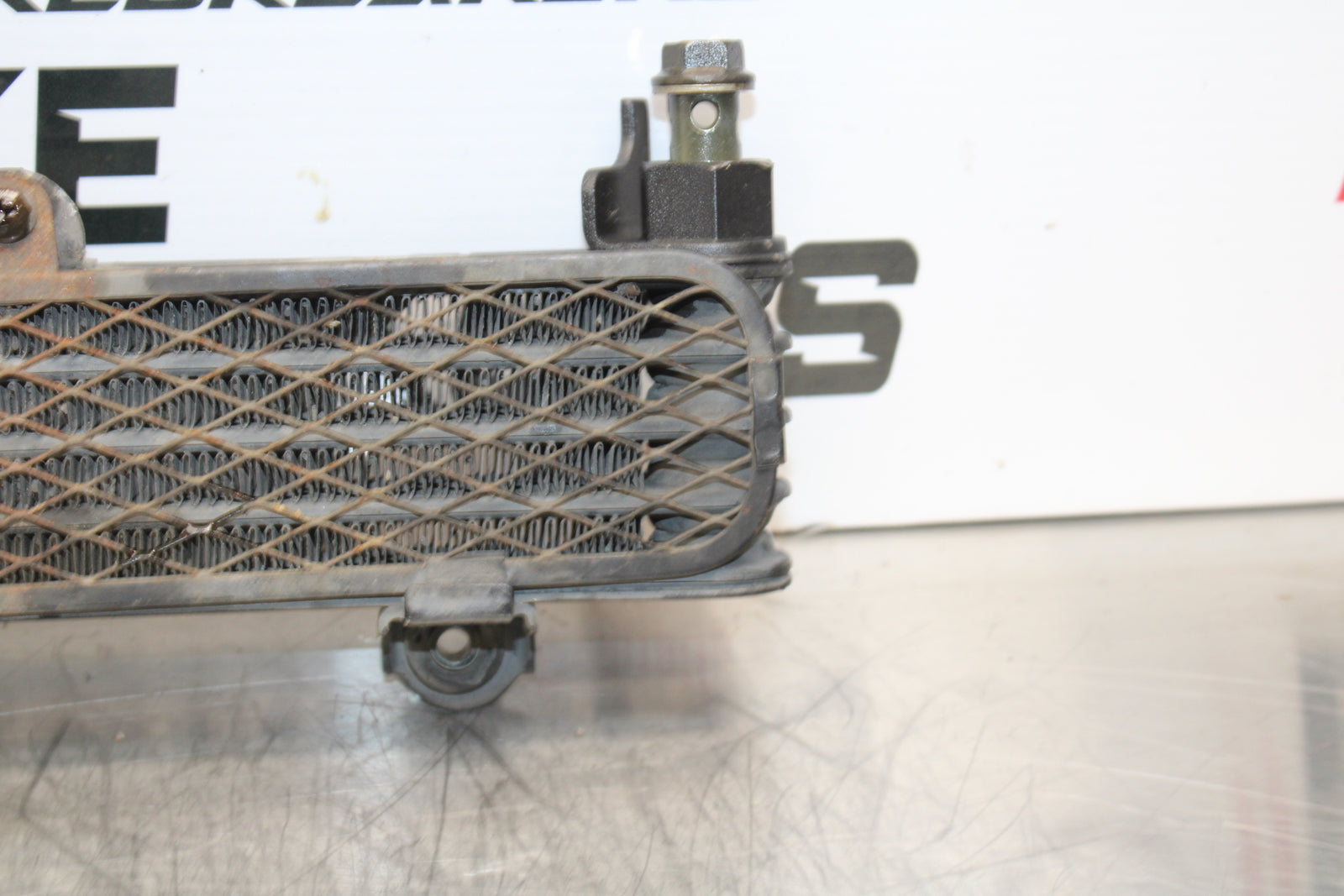 03 SUZUKI SV650S ENGINE MOTOR OIL COOLER BB167