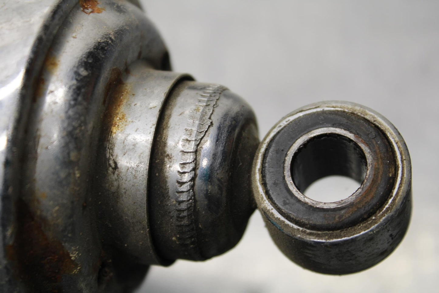 2005 Kawasaki Vulcan 1500 VN REAR BACK SHOCK ABSORBER PAIR 45014-0088 BB576