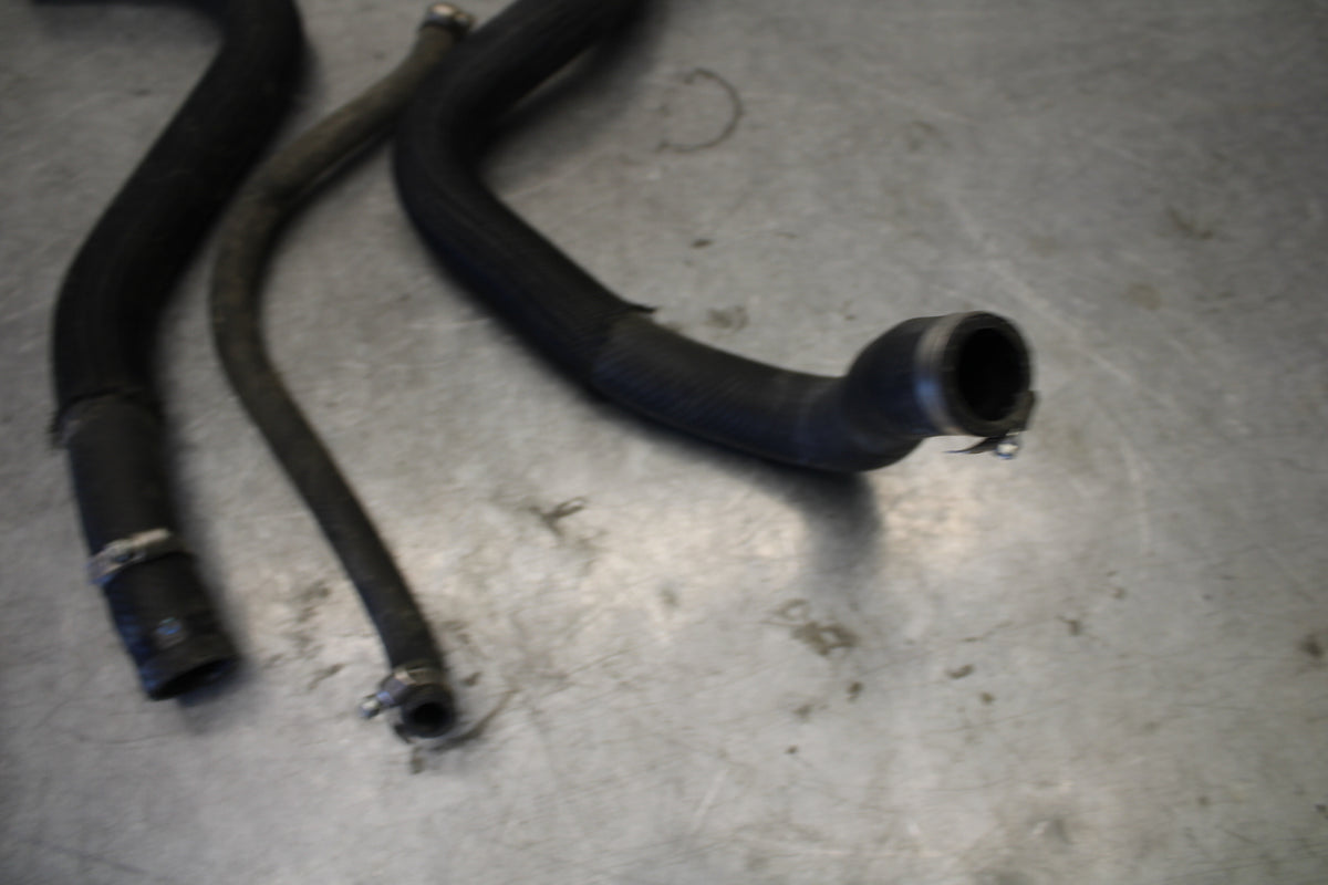 04 SUZUKI GSXR600 RADIATOR HOSES ENGINE COOLANT WATER PIPES HOSE SET BB676