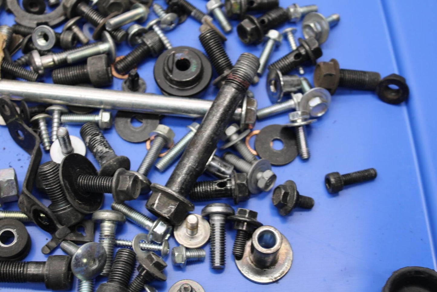 19-21 YAMAHA YZF R3 MISCELLANEOUS BOLTS SCREWS HARDWARE BB588
