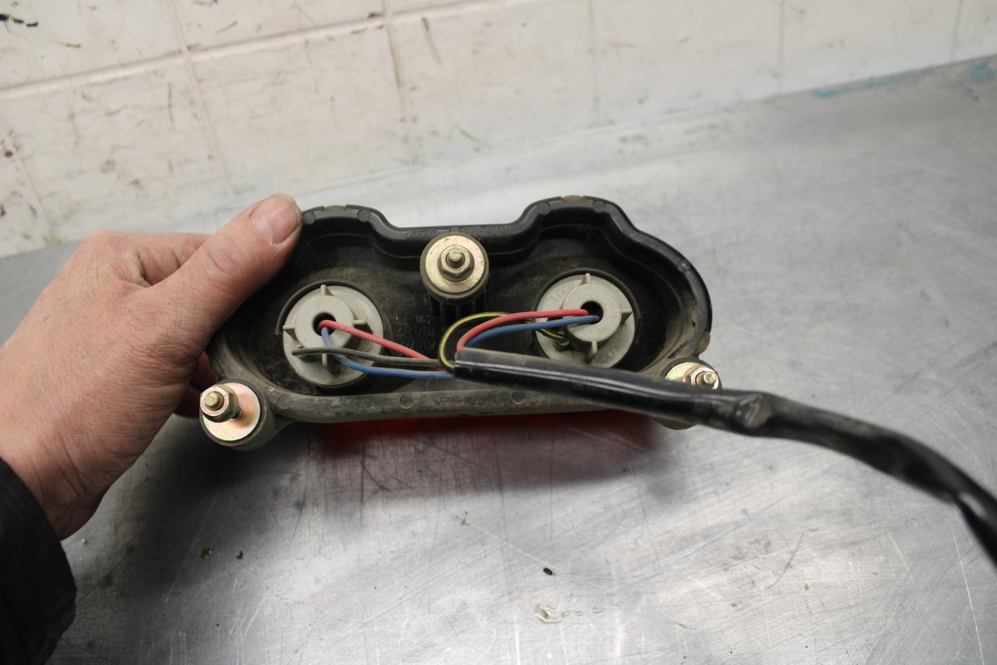 00-02 KAWASAKI NINJA ZX6R ZX600J REAR TAIL TAILLIGHT BACK BRAKE LIGHT BB489