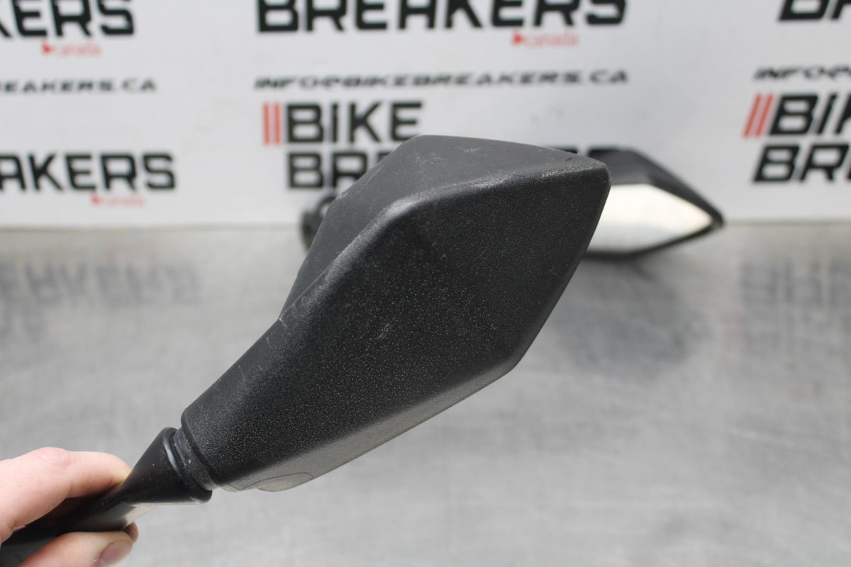 24-25 KAWASAKI NINJA ZX4R REAR VIEW MIRROR SET PAIR MIRRORS BB827