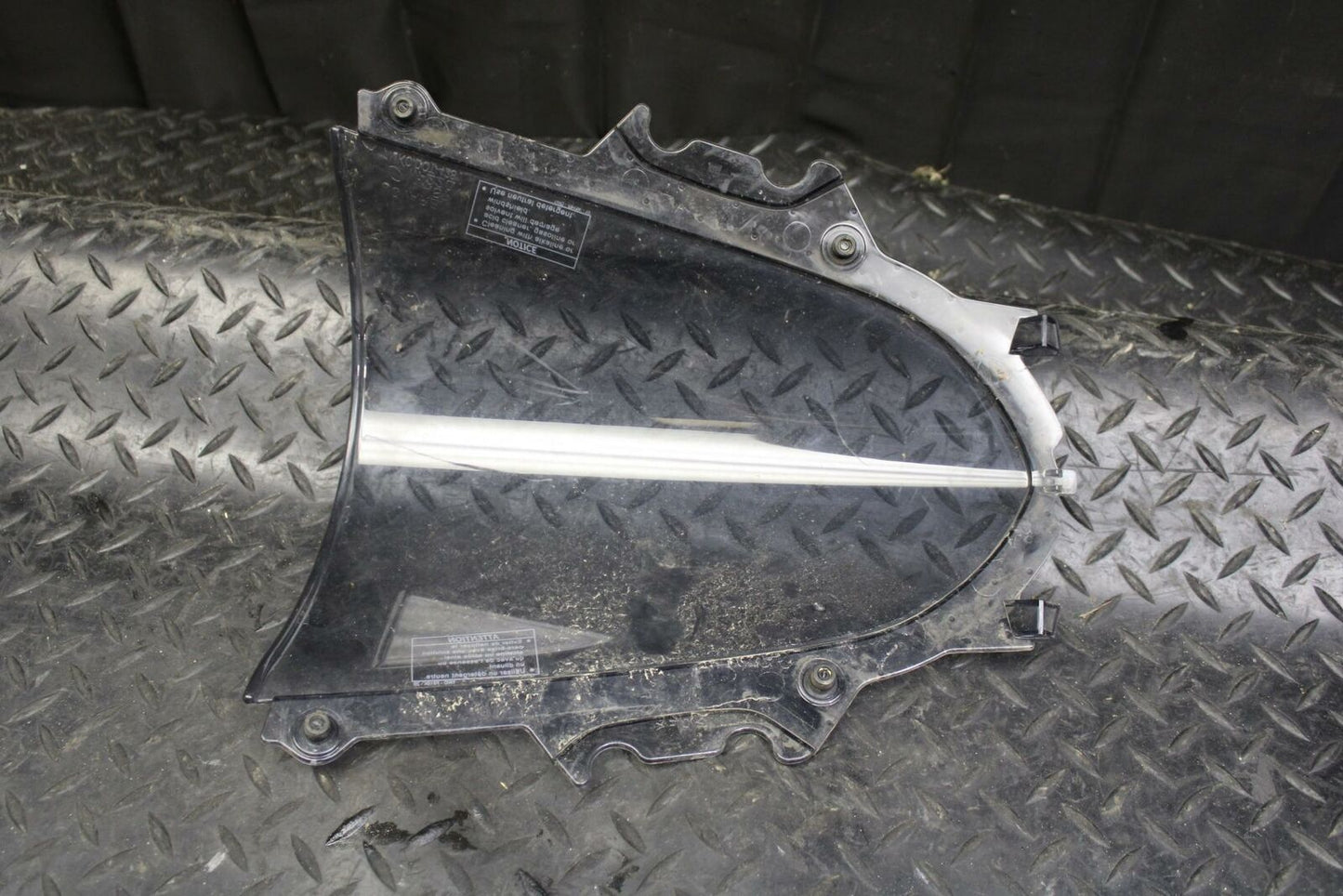19 YAMAHA YZF R3 FRONT WINDSHIELD WINDSCREEN  BB177