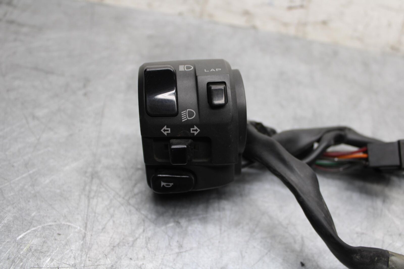 2009 Kawasaki Ninja ZX6R ZX600R LEFT CLIP ON HANDLE HORN SIGNALS SWITCH BB548