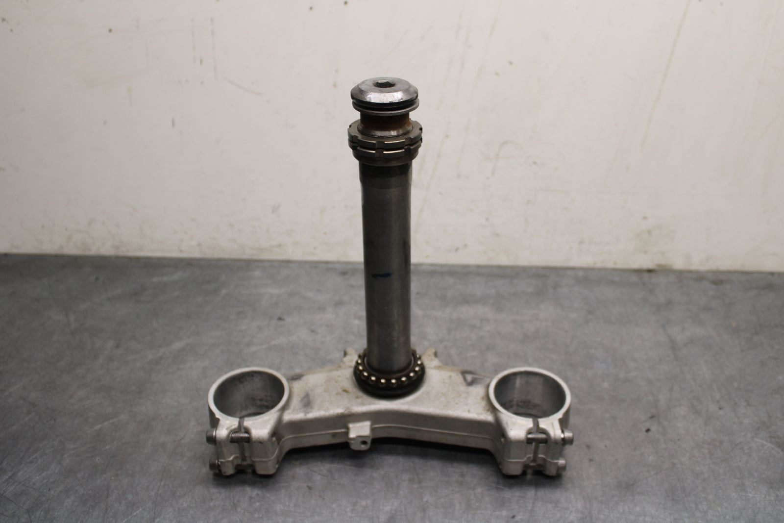 13-18 KAWASAKI NINJA ZX6R FRONT FORKS CLAMP LOWER TRIPLE TREE STEM BB130