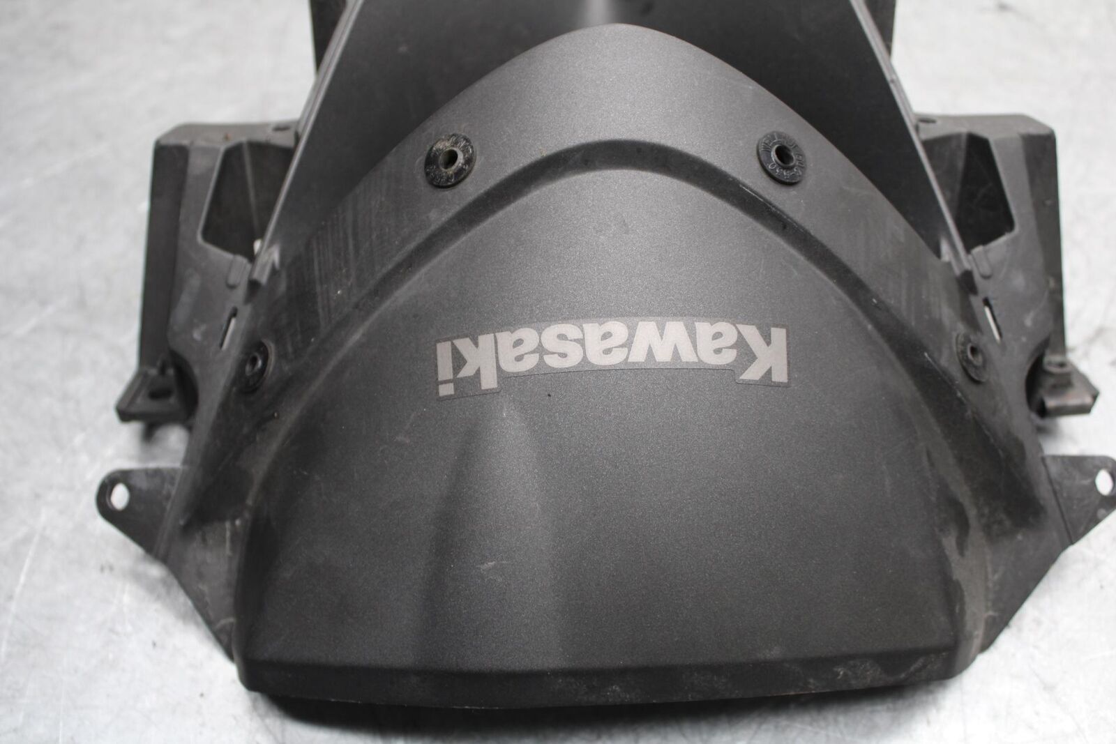 2009 Kawasaki Ninja ZX6R ZX600R FRONT CENTER COWL FAIRING 55028-0290-18T BB548