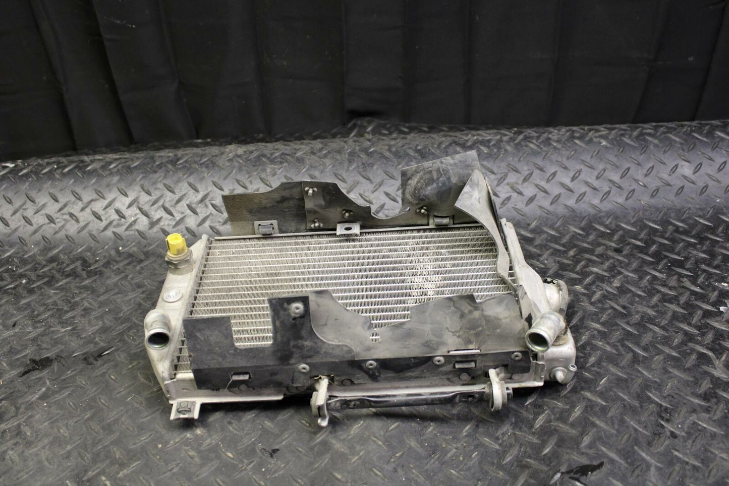 07 SUZUKI BURGMAN 650 ENGINE RADIATOR MOTOR COOLER COOLING RADIATER BB183