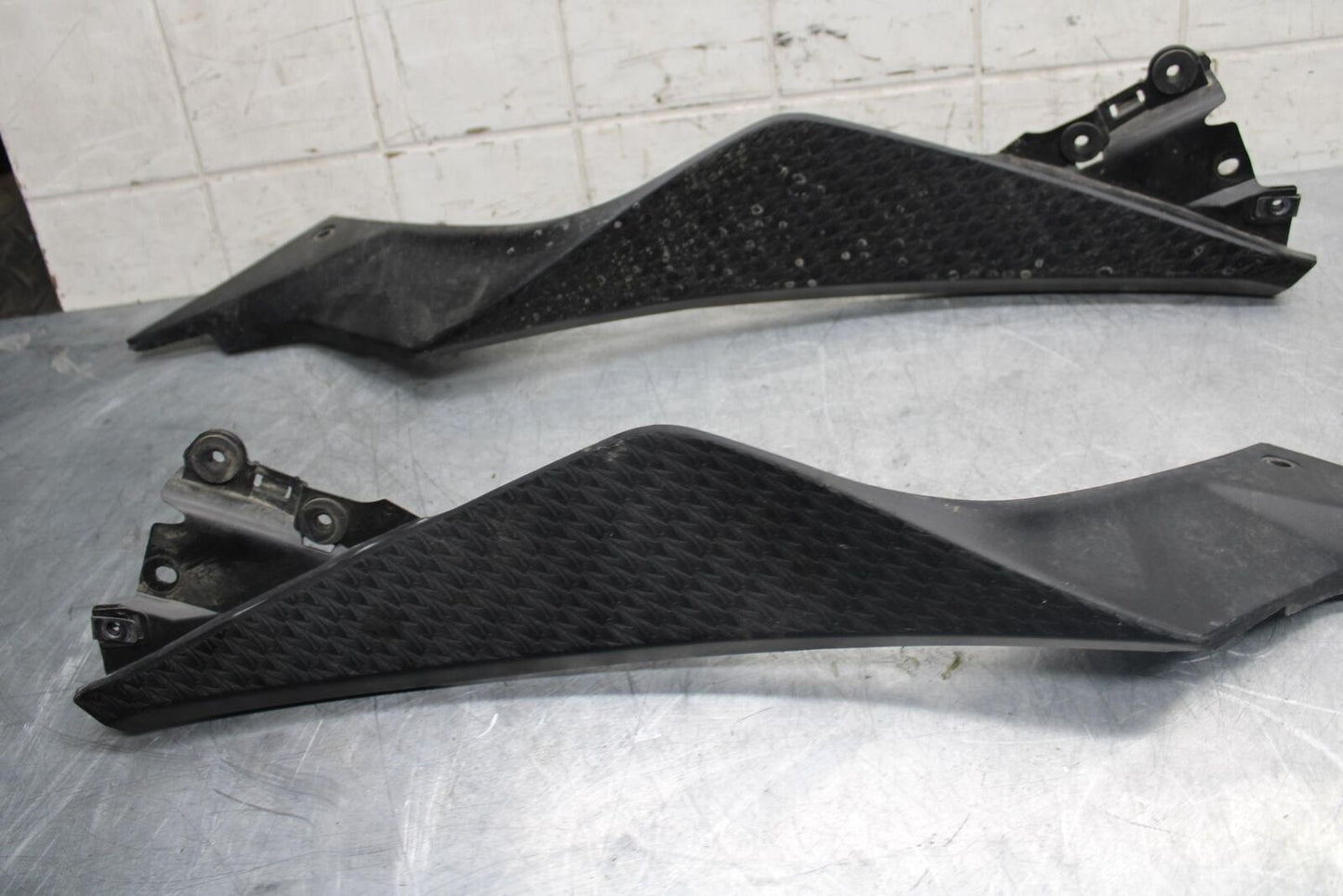 2013 Kawasaki Ninja 300  ABS RIGHT LEFT GAS FUEL TANK PANELS COVERS TRIM BB518