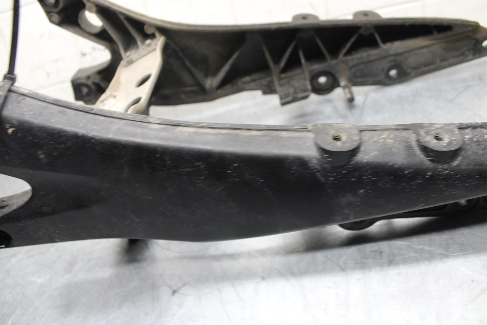 06-07 SUZUKI GSXR 600 REAR SUBFRAME BACK SUB FRAME BB499