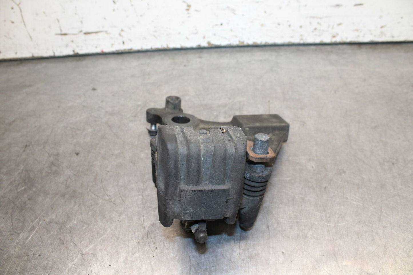 14-15 KAWASAKI NINJA 650 EX650F ABS REAR BRAKE CALIPER W MOUNT BRACKET BB741