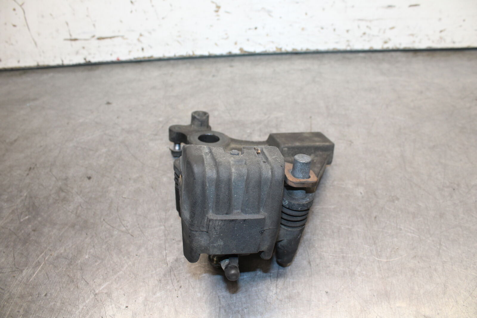 14-15 KAWASAKI NINJA 650 EX650F ABS REAR BRAKE CALIPER W MOUNT BRACKET BB741