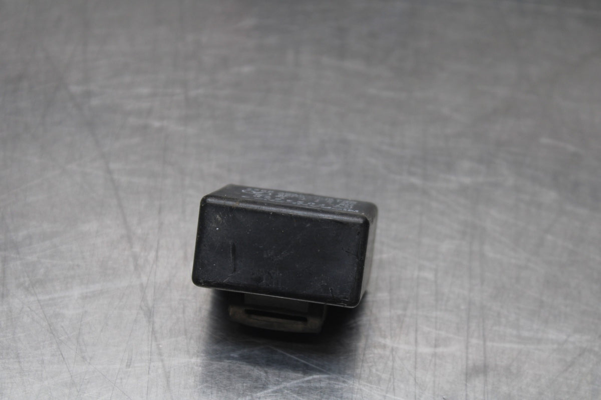 78-79 SUZUKI GS1000 TURN SIGNAL BLINKER RELAY FLASHER SWITCH BB787