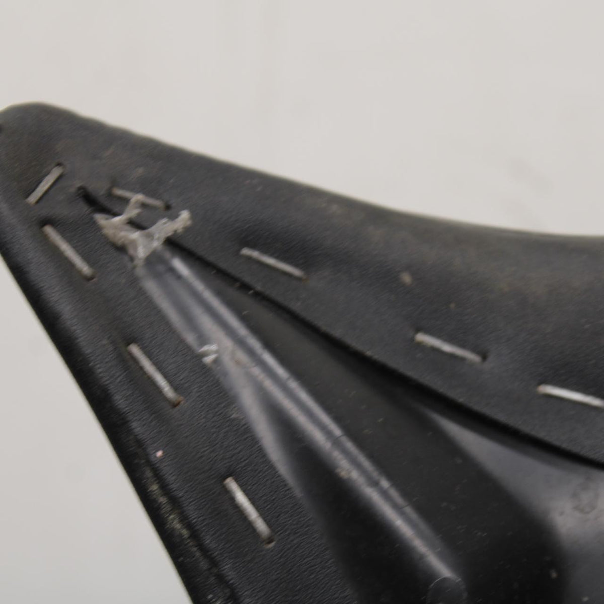 15-18 HONDA CB300FA FRONT DRIVERS SEAT PAD SADDLE PILLION BB646