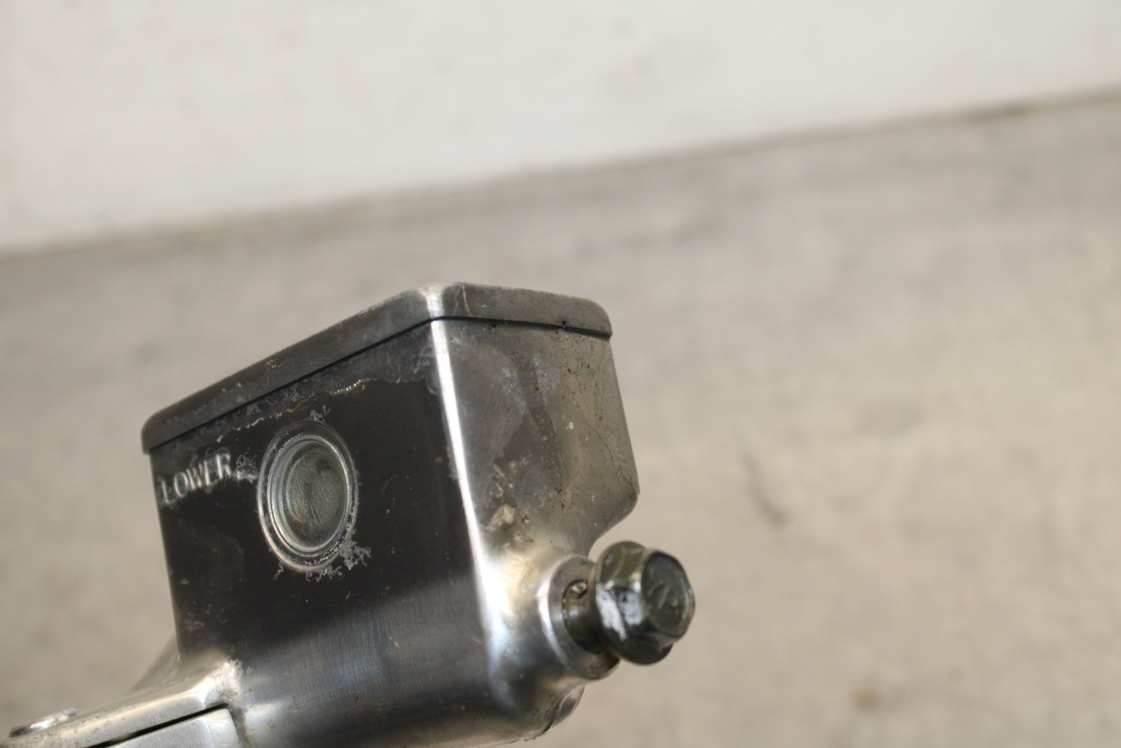 00 SUZUKI INTRUDER 1500 VL1500 FRONT BRAKE MASTER CYLINDER BB761