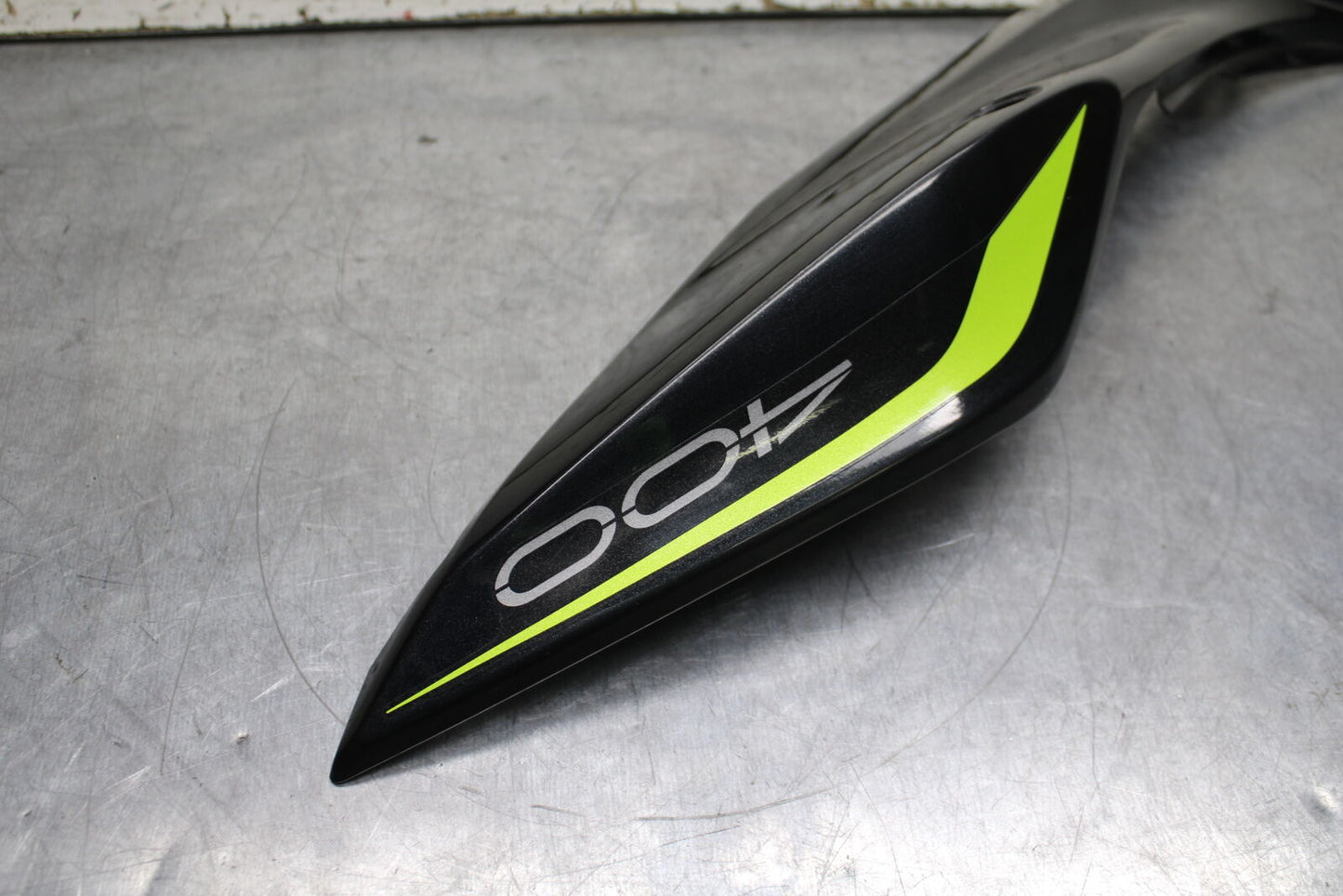 19-22 KAWASAKI Z400 LEFT REAR BACK TAIL FAIRING COWL SHROUD BB738