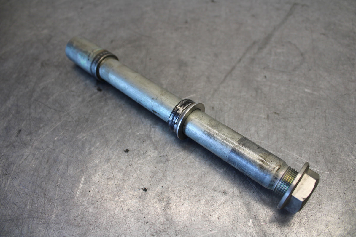 11-24 SUZUKI GSXR750 FRONT WHEEL RIM AXLE PIVOT BOLT BB687