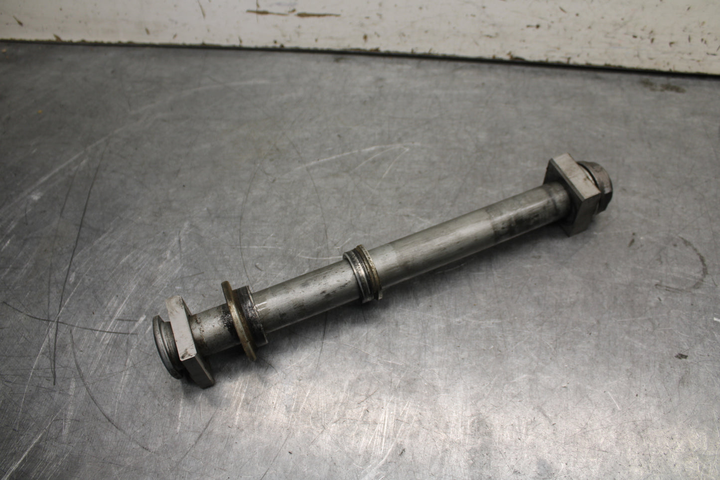 17-21 HONDA CBR1000RR SP REAR AXLE BACK WHEEL RIM PIVOT BOLT AXEL BB681