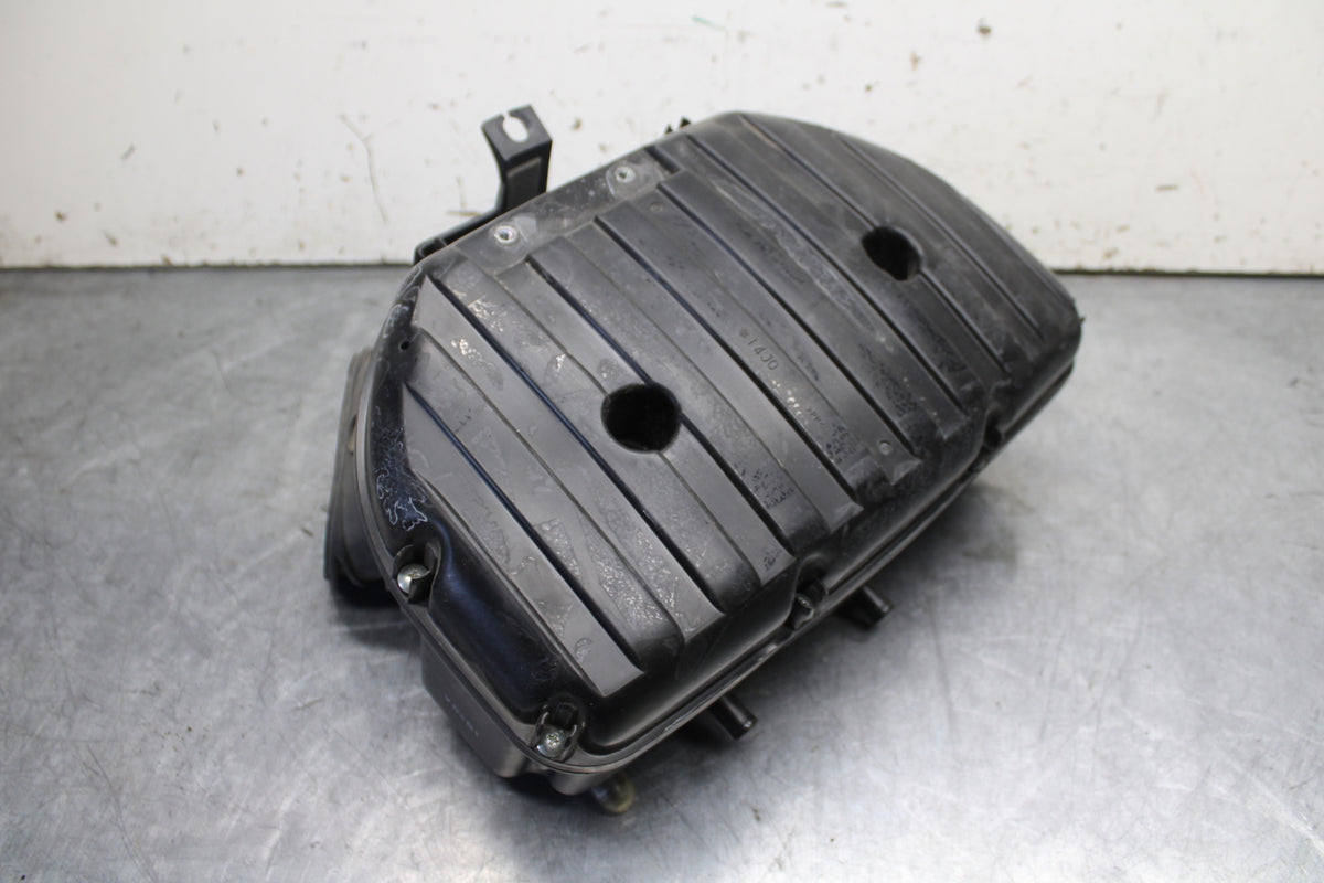 11-24 SUZUKI GSXR750 AIRBOX AIR INTAKE FILTER BOX BB714