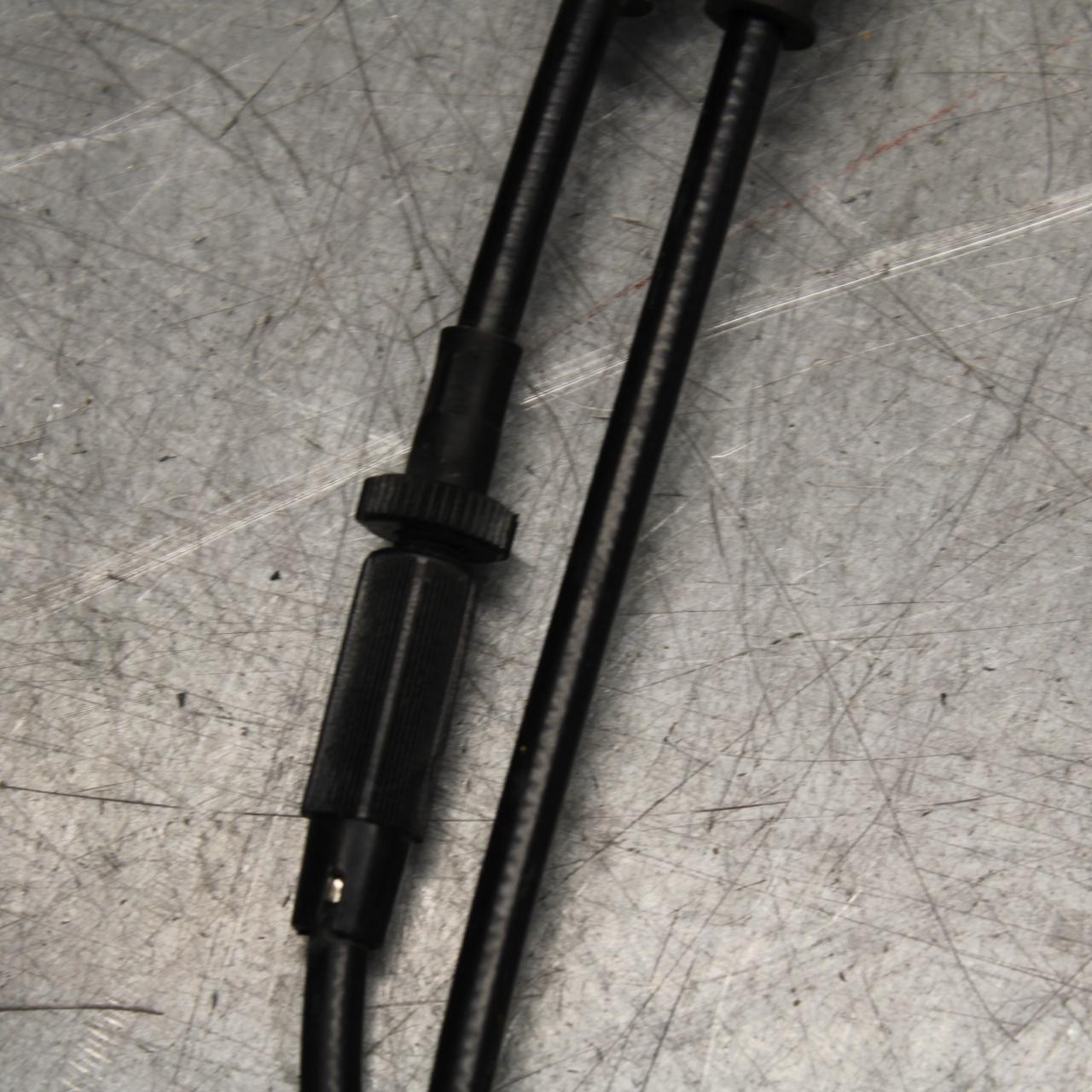 21 KAWASAKI NINJA ZX6R THROTTLE CABLES LINES BB647