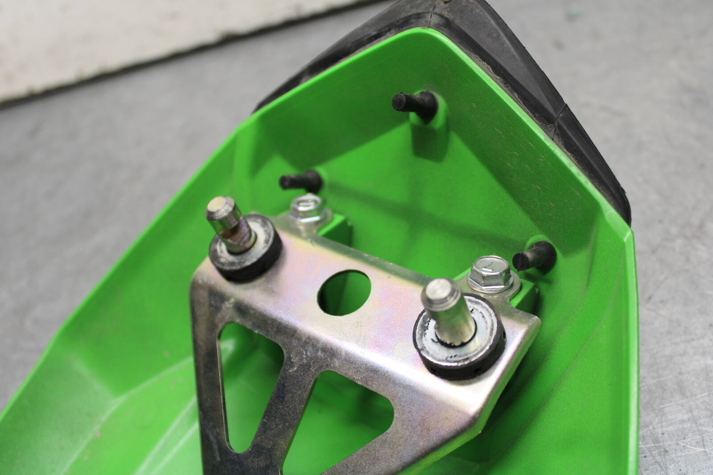 16 KAWASAKI NINJA ZX10R REAR SEAT SOLO COWL FAIRING COVER 99994-0667-51B BB650