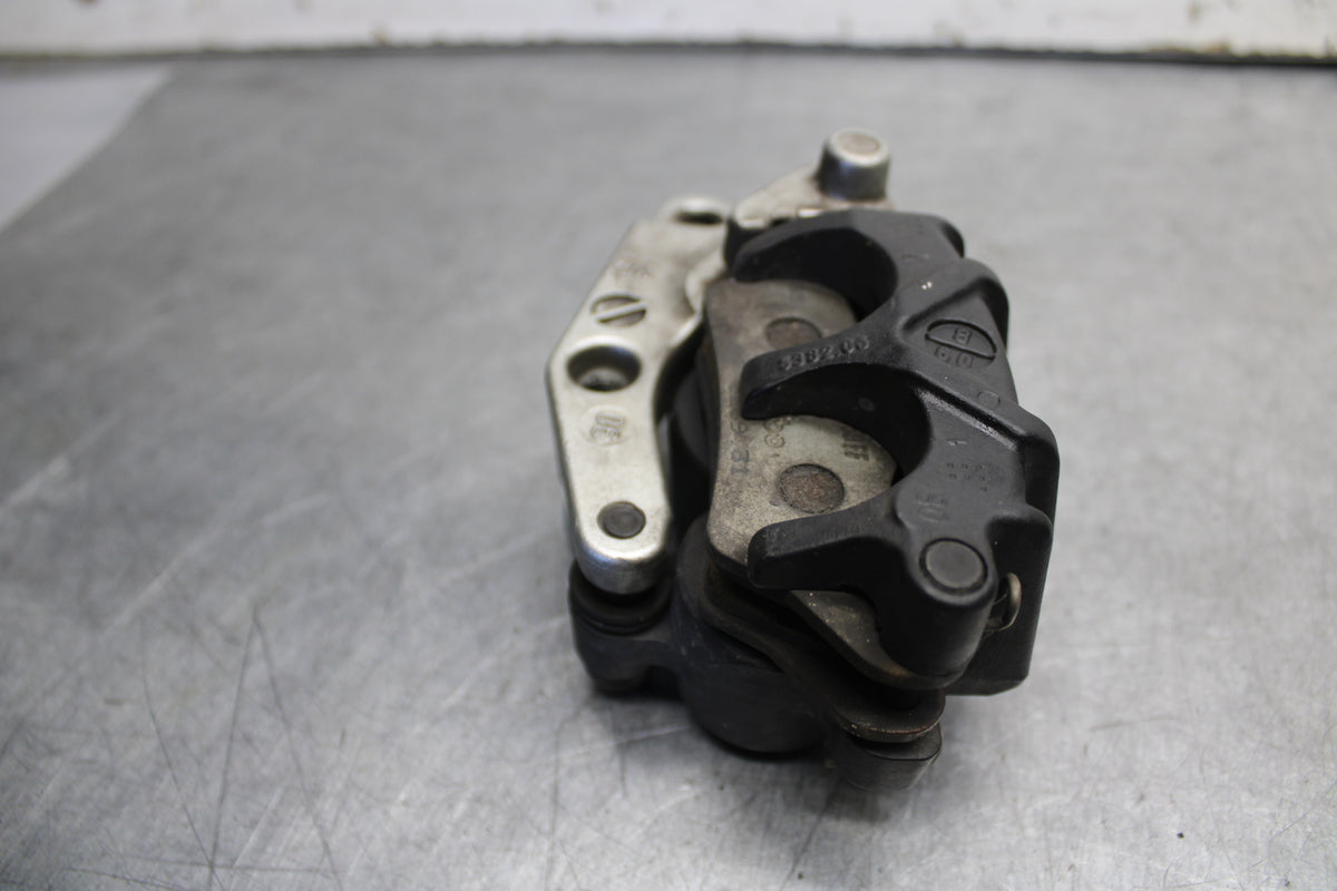 06-07 DUCATI MONSTER 695 RIGHT LEFT FRONT BRAKE CALIPER SET PAIR CALIPERS BB674