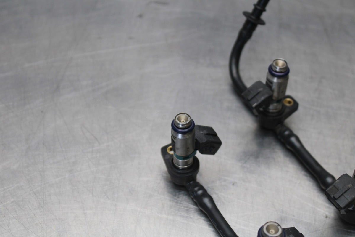 15 APRILIA RSV4 FACTORY APRC ABS SECONDARY FUEL INJECTORS GAS RAIL BB901