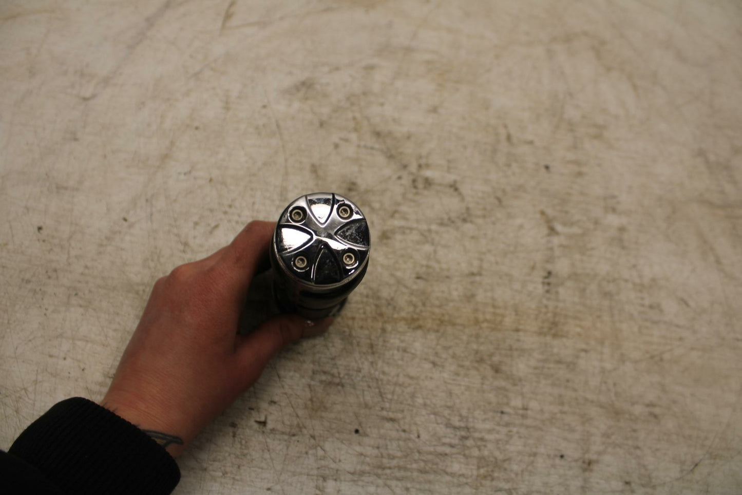 06-21 KAWASAKI VULCAN 900  LEFT CLIPON HANDLEBAR GRIP BB363