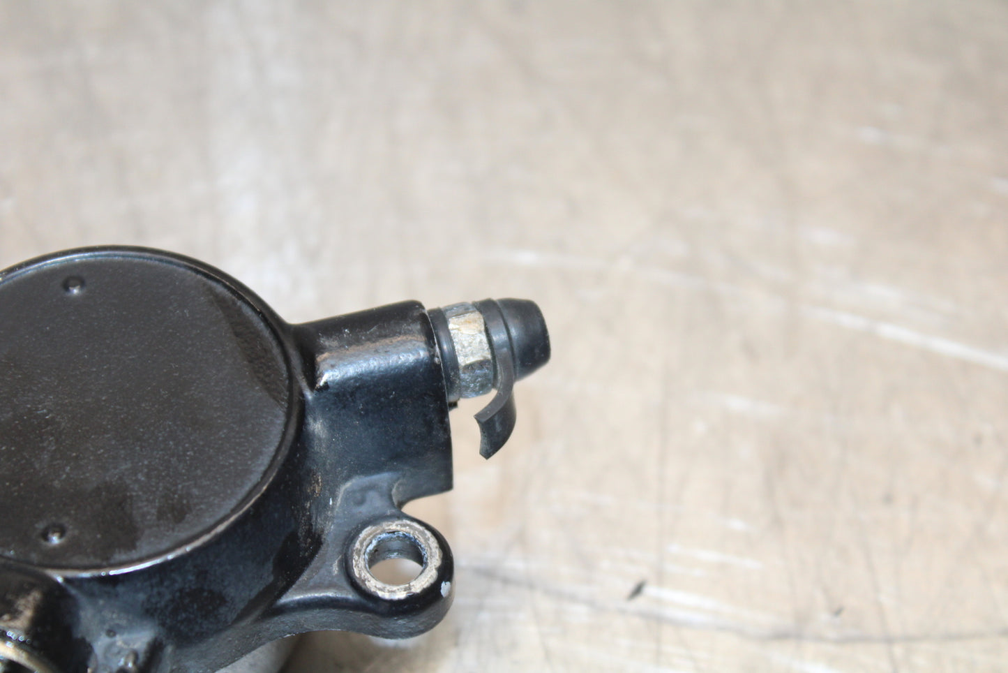 98-05 HONDA SUPER HAWK 1000 VTR1000F CLUTCH SLAVE PISTON CYLINDER BB152