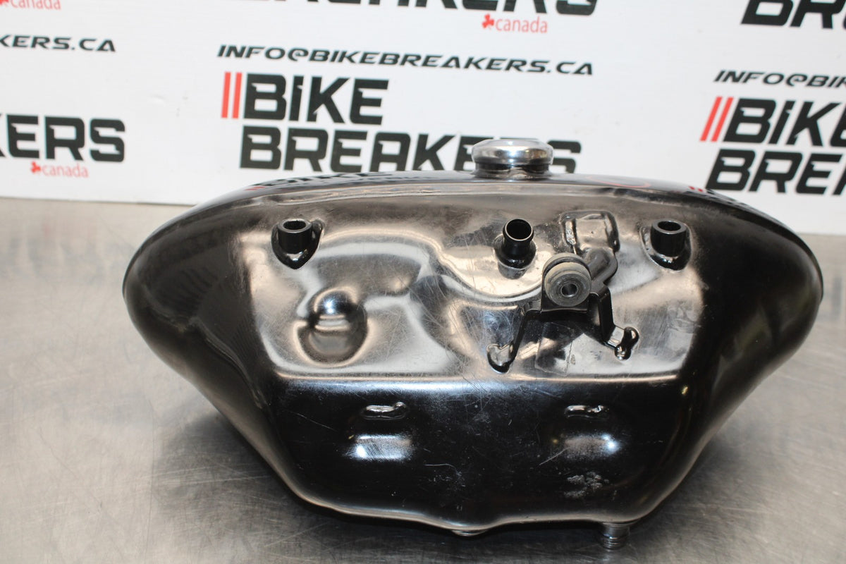 05 TRIUMPH ROCKET III ENGINE OIL TANK PAN BOX BB186