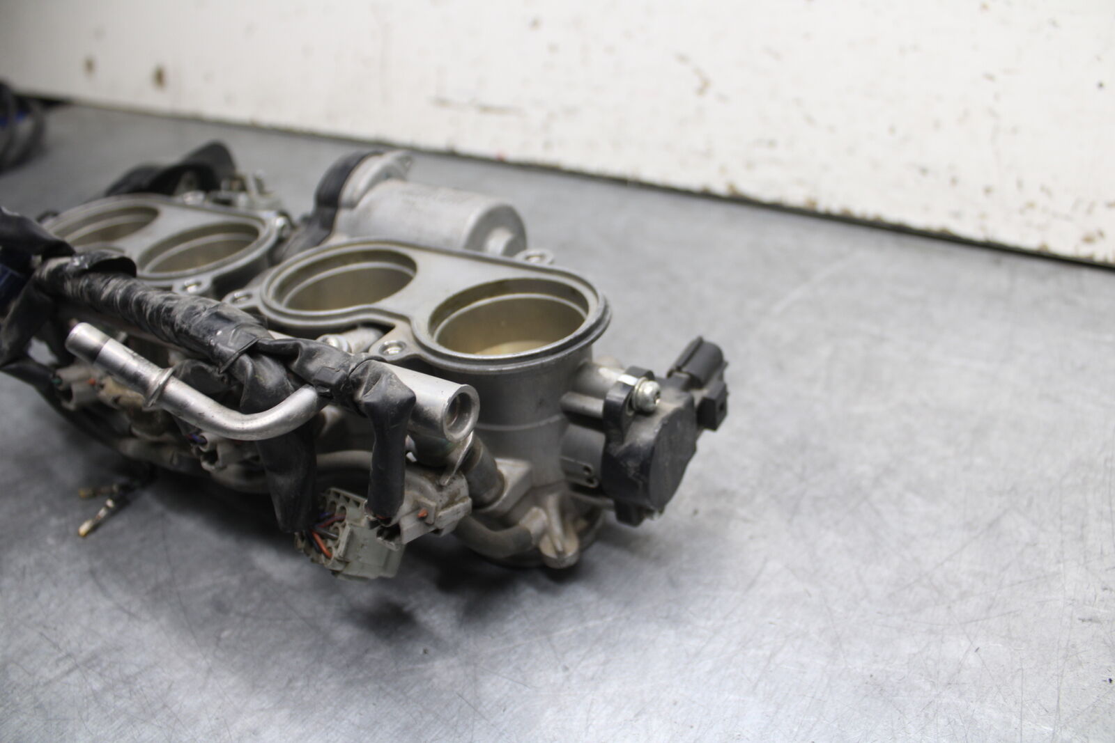 07-08 YAMAHA YZF R1 MAIN FUEL INJECTORS / THROTTLE BODIES BB724
