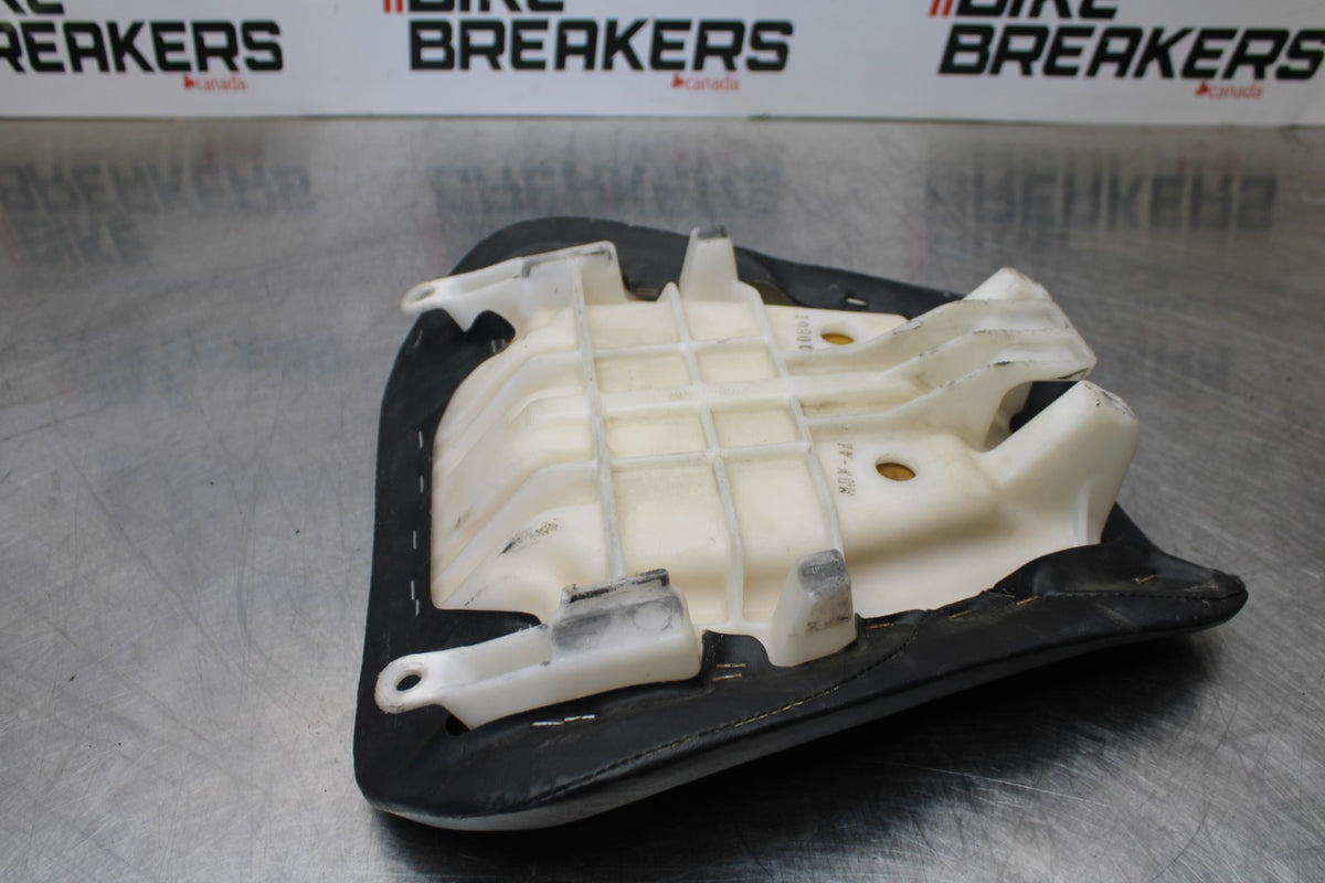 01-06 HONDA CBR600F4I FRONT DRIVERS SEAT PAD SADDLE PILLION BB185