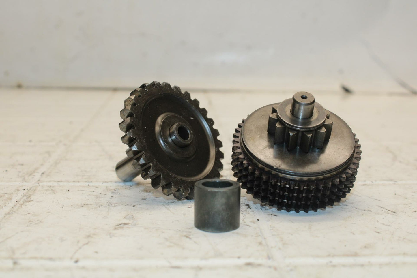 98-03 SUZUKI TL1000R ENGINE MOTOR IDLER IDLING GEAR BB23