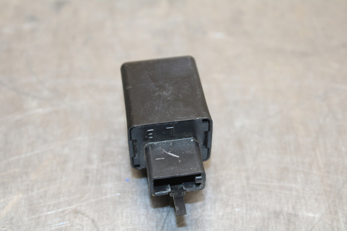 04-05 YAMAHA YZF R1 TURN SIGNAL BLINKER RELAY FLASHER SWITCH BB131