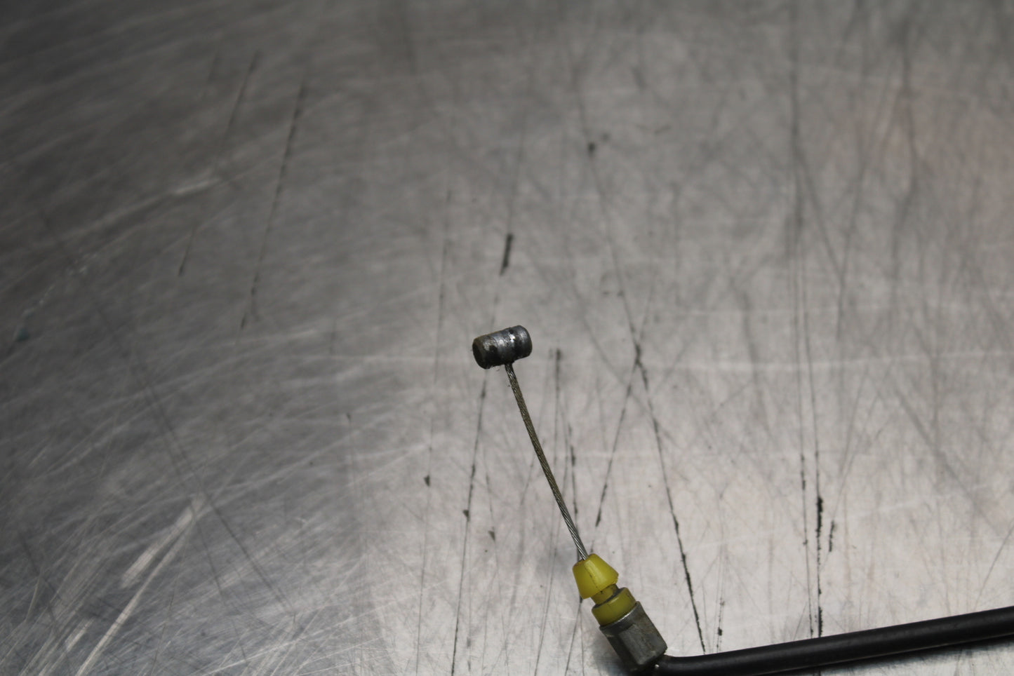 04-05 KAWASAKI NINJA ZX10R REAR PASSENGER SEAT LATCH LOCK ASSEMBLY BB163