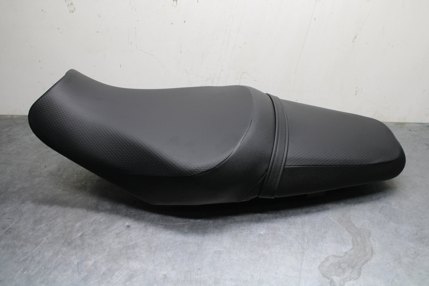 12-25 KAWASAKI NINJA ZX14R NEW!! FRONT REAR SEAT SADDLE BB757