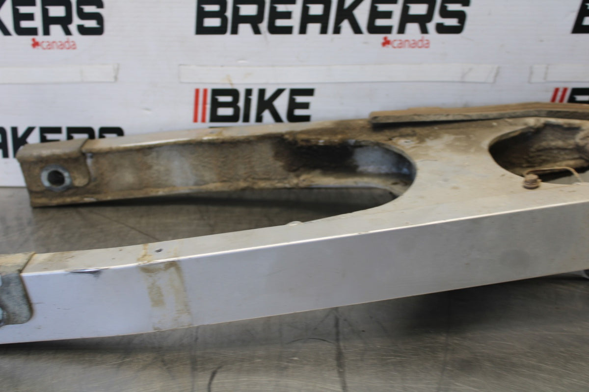06 KAWASAKI KLR650 REAR SWINGARM BACK SUSPENSION SWING ARM BB919