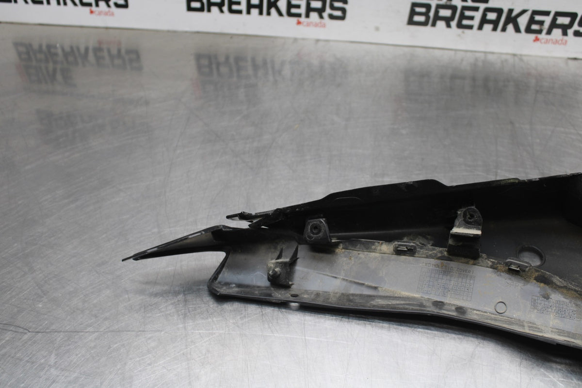 23 YAMAHA YZF R3 LEFT REAR BACK TAIL FAIRING COWL SHROUD BB806