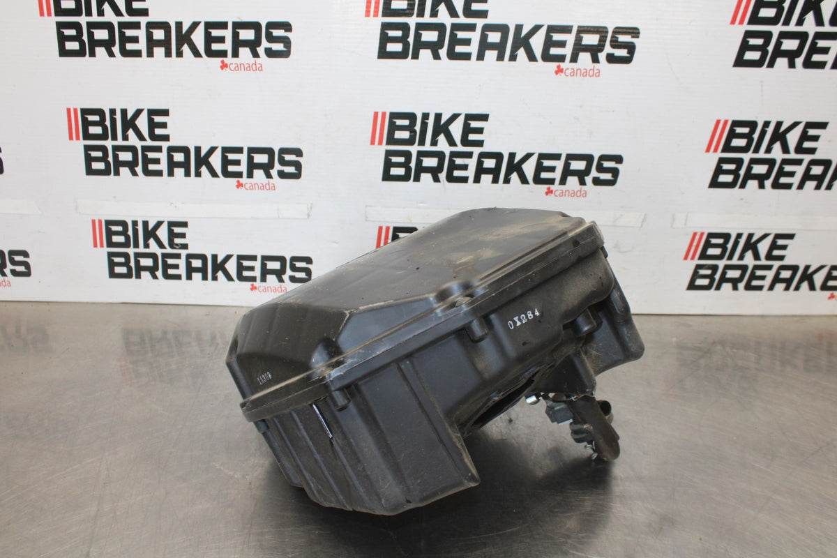 98-05 HONDA SUPER HAWK 1000 VTR1000F AIRBOX AIR INTAKE FILTER BOX BB924
