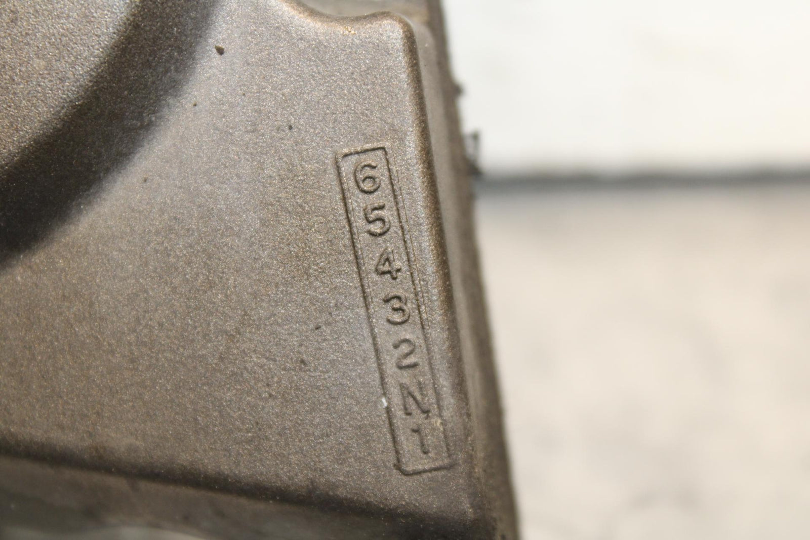 03-04 KAWASAKI NINJA ZX6RR ENGINE SPROCKET COVER BB105