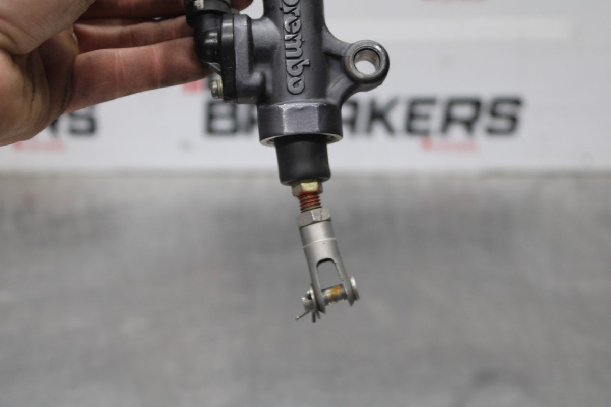 03 YAMAHA YZF R1 REAR BACK BRAKE MASTER CYLINDER W RESERVOIR BB895