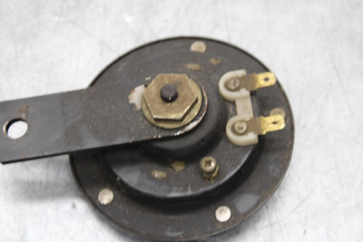 1977 Yamaha XS750 HORN SIGNAL 1J7-83371-22-00 BB554