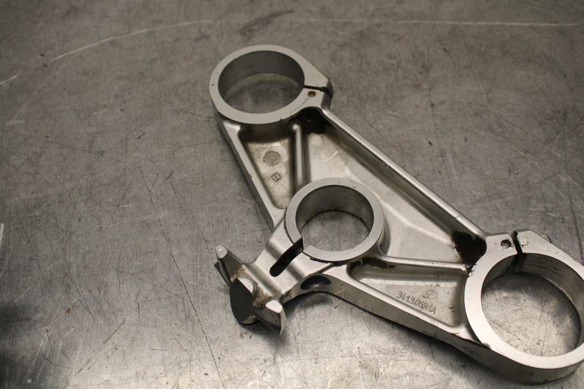 08-10 DUCATI 848 FORKS UPPER TRIPLE TREE CLAMP BB623