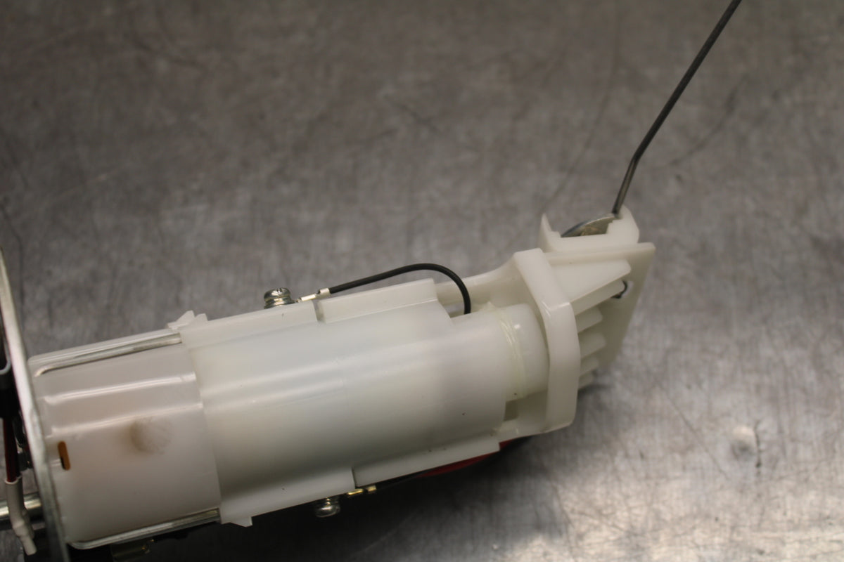 18-23 KAWASAKI NINJA 400 EX400 ABS FUEL PUMP GAS PETROL SENDER UNIT BB747